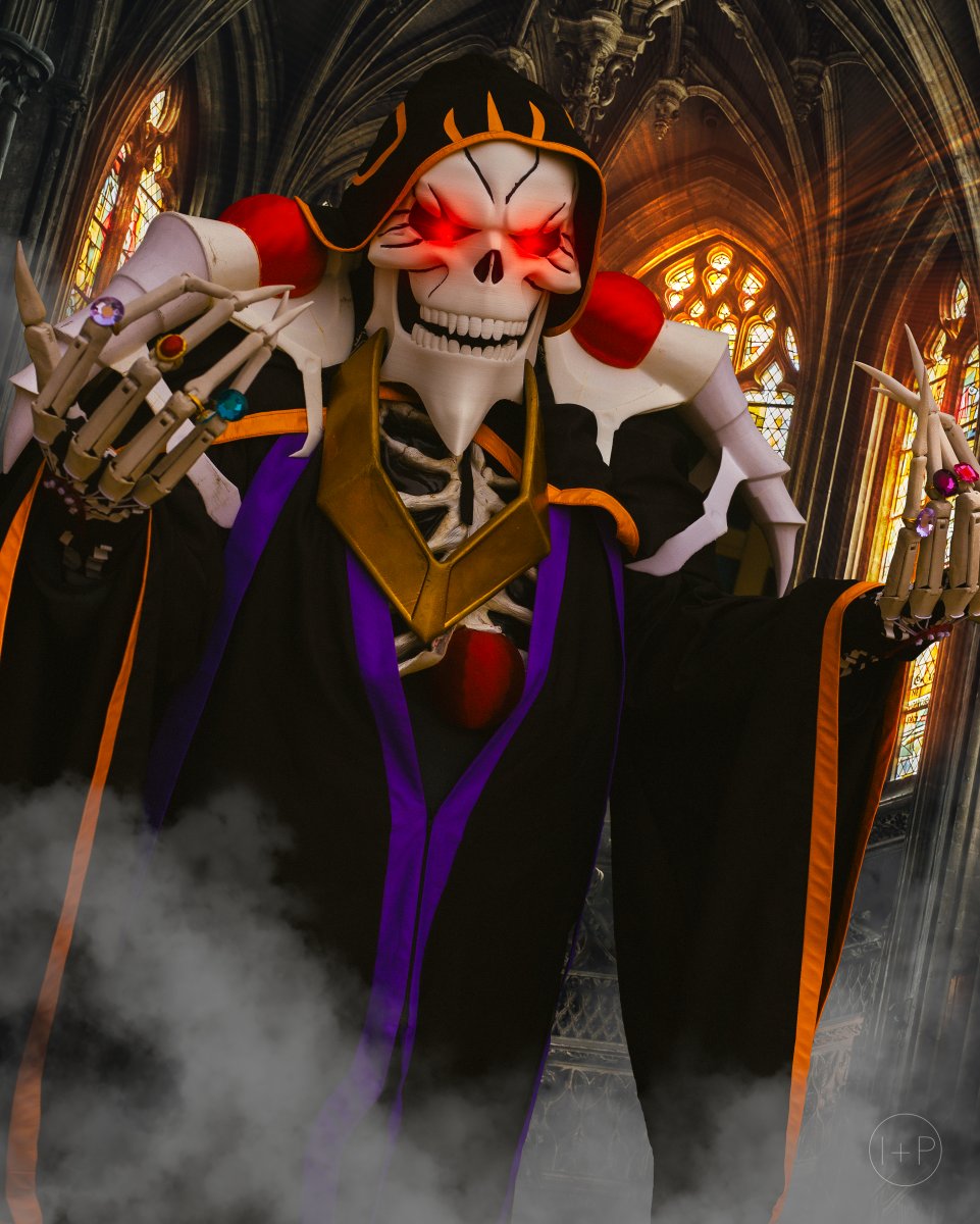 Ainz In Cathedral